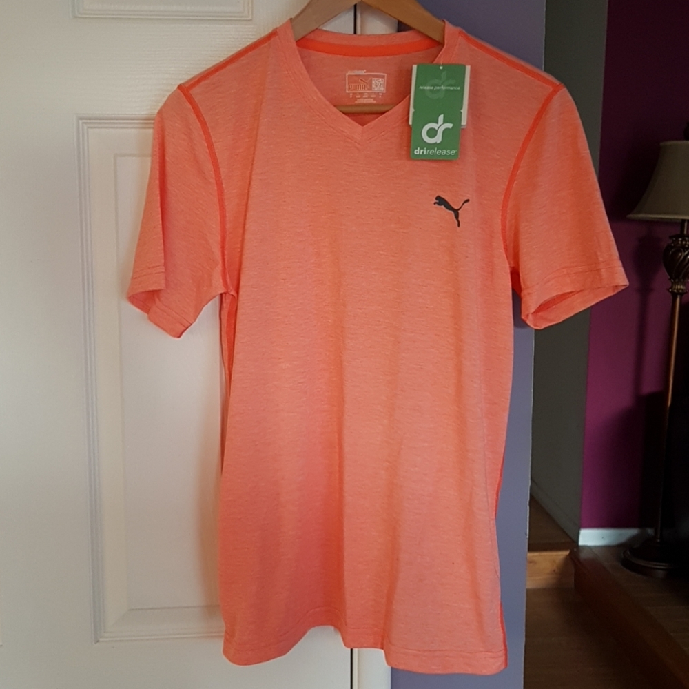 NWT Puma Essentials Short Sleeve Vneck